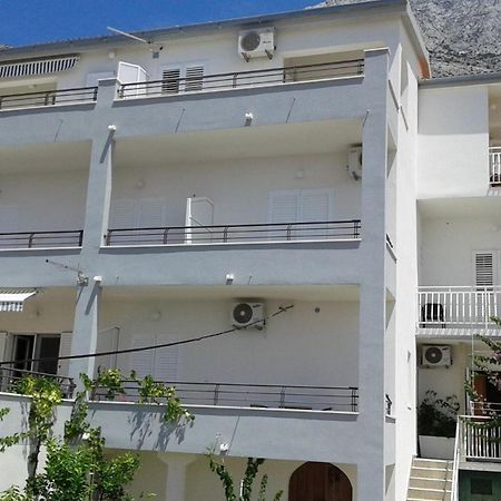 Apartments Josip Baska Voda Luaran gambar