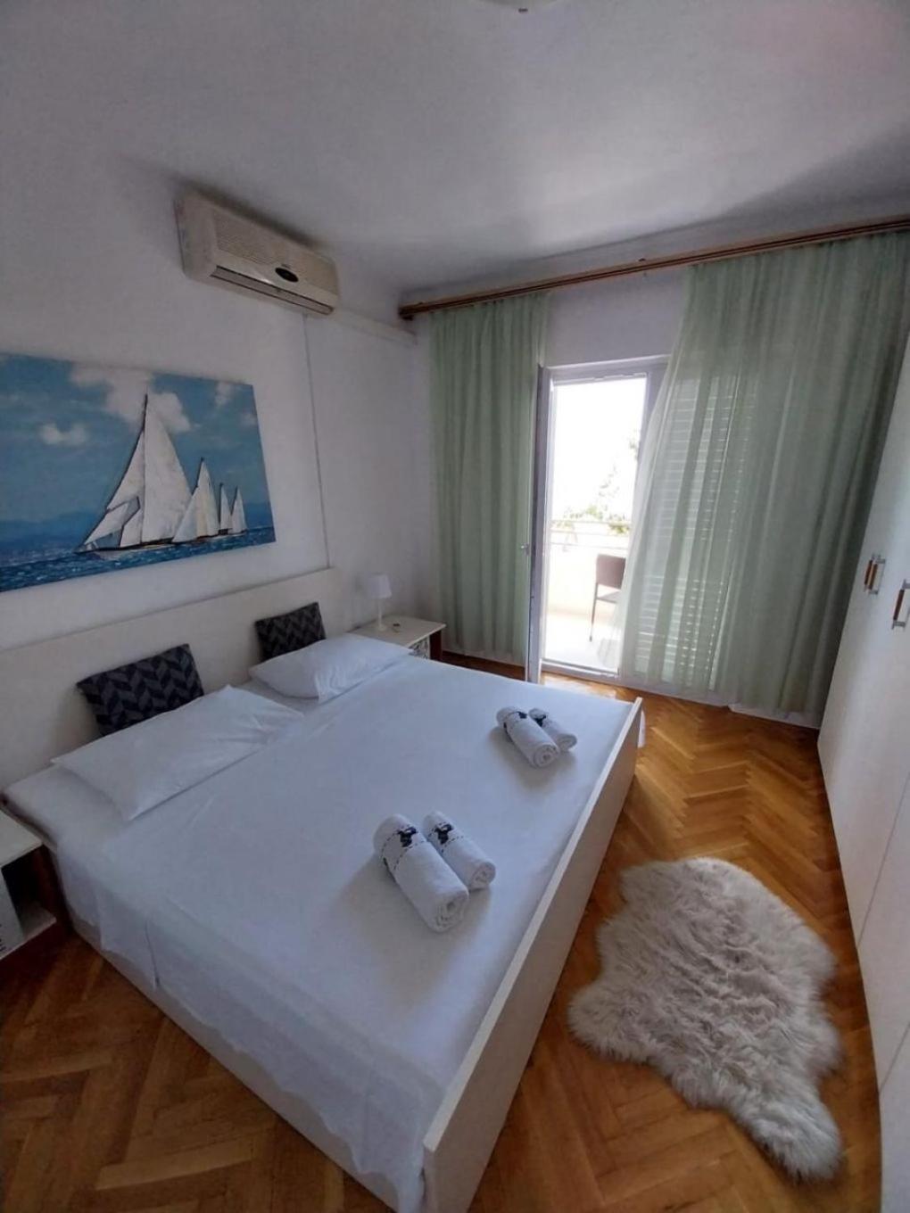 Apartments Josip Baska Voda Luaran gambar