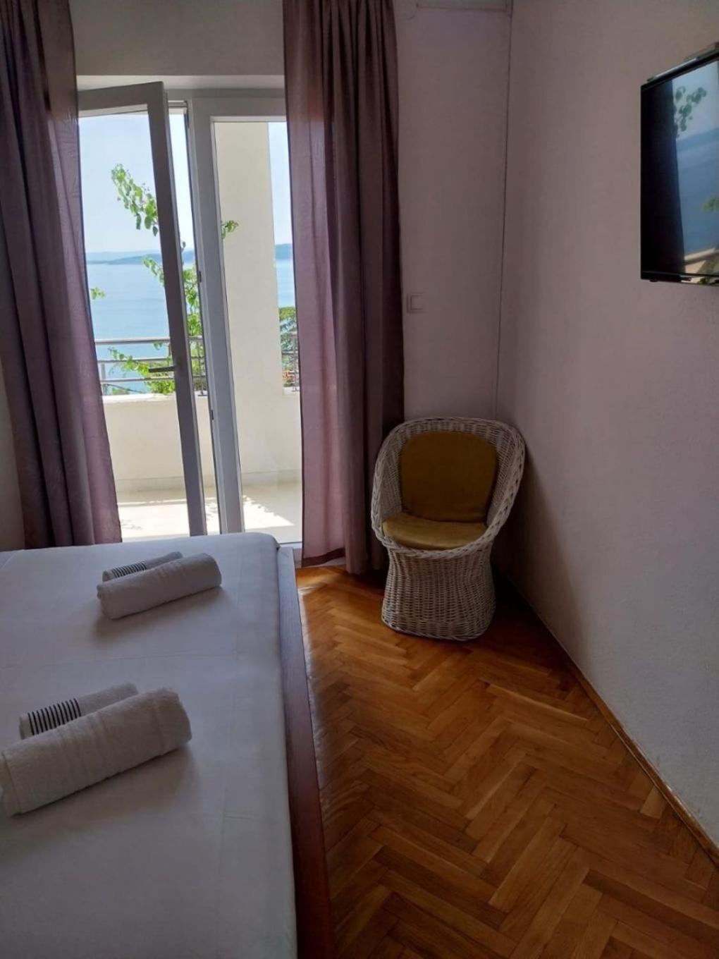Apartments Josip Baska Voda Luaran gambar