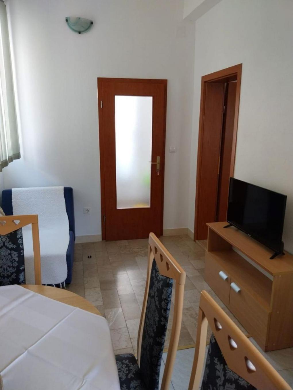 Apartments Josip Baska Voda Luaran gambar
