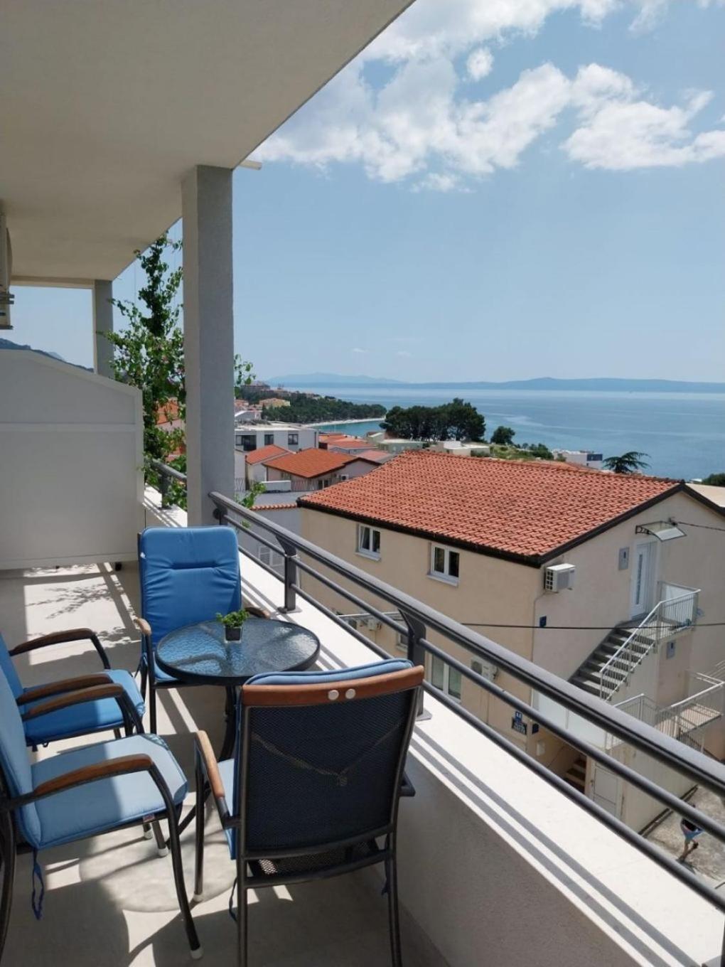 Apartments Josip Baska Voda Luaran gambar